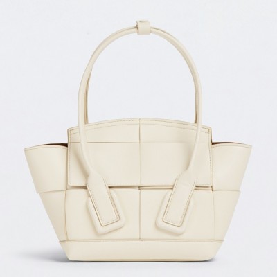 Bottega Veneta Mini Arco Bag In White Intrecciato Calfskin