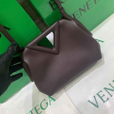 Bottega Veneta Small Point Top Handle Bag In Grape Leather