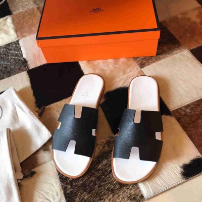 Hermes Izmir Sandals In Noir Epsom Calfskin